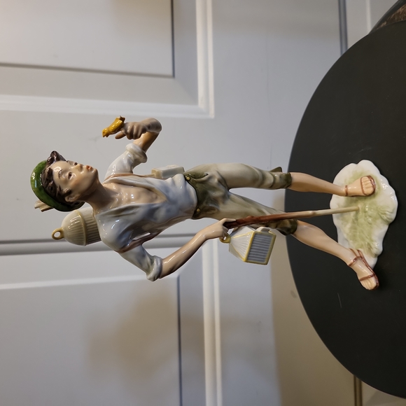 Alka Kunst Other - Alka Kunst Bavaria Germany "Bird Seller" #387 Porcelain Figurine